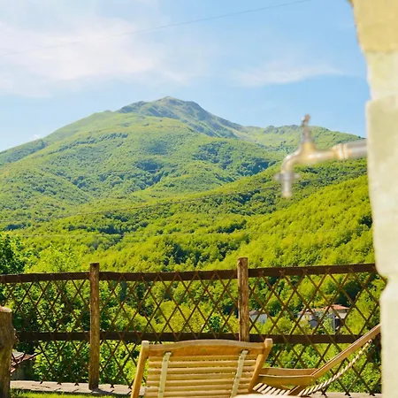 Ferienhaus Incantevole Casa Tra Le Vie Di Un Antico Borgo Cerreto Alpi