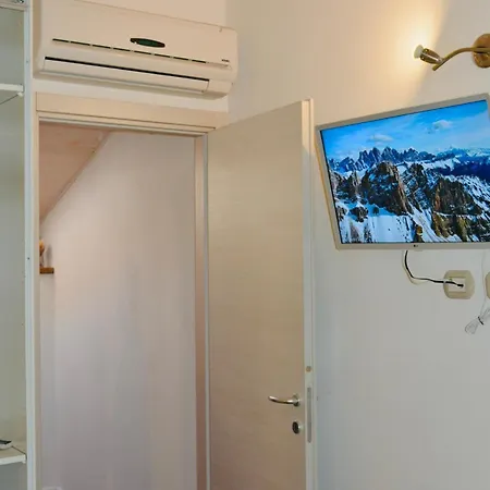 Incantevole Casa Tra Le Vie Di Un Antico Borgo