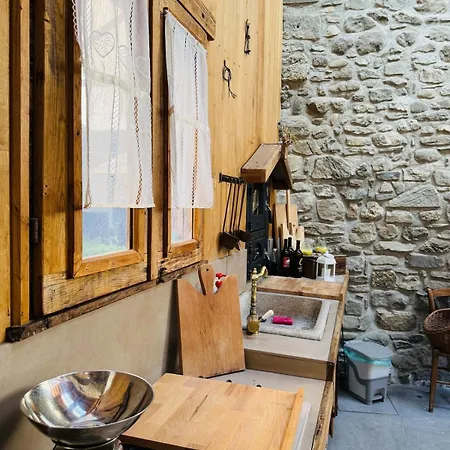 Incantevole Casa Tra Le Vie Di Un Antico Borgo Cerreto Alpi