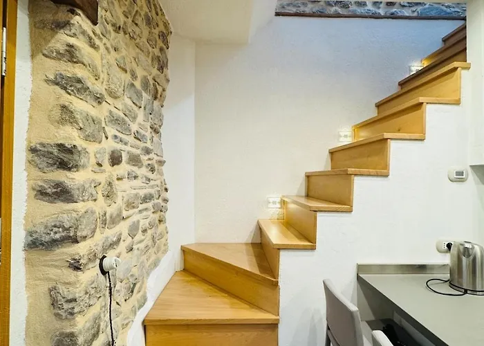 Incantevole Casa Tra Le Vie Di Un Antico Borgo Vakantiehuis *